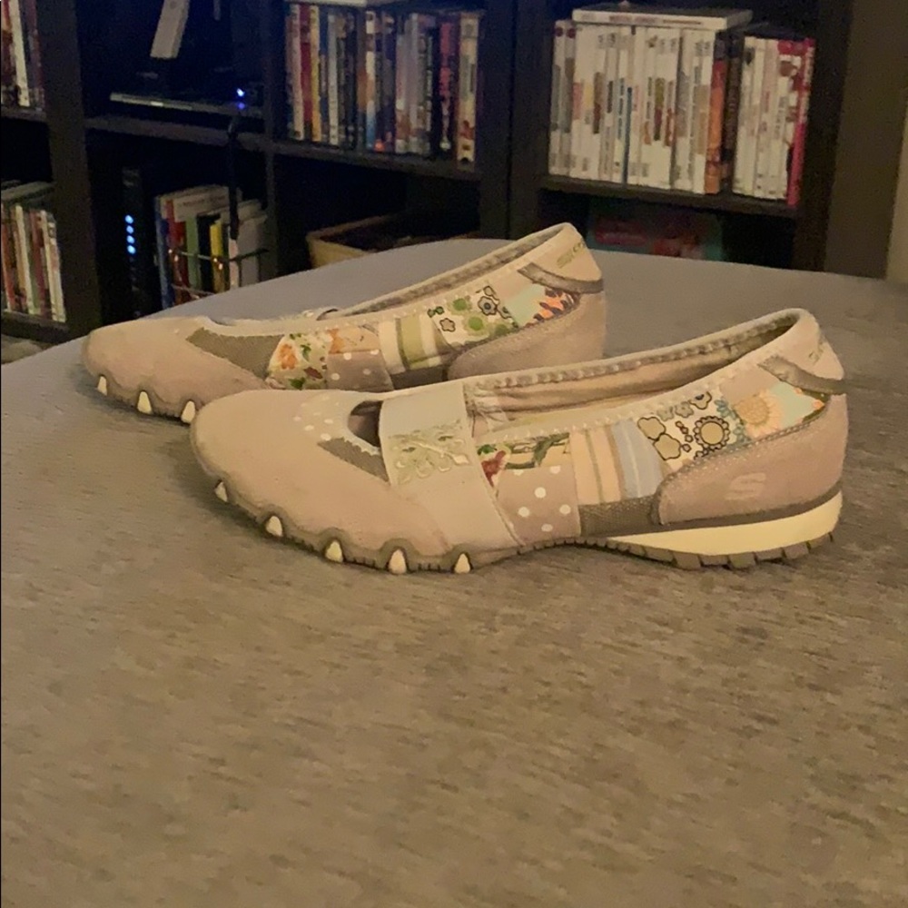 Sketchers Slip On Shoes